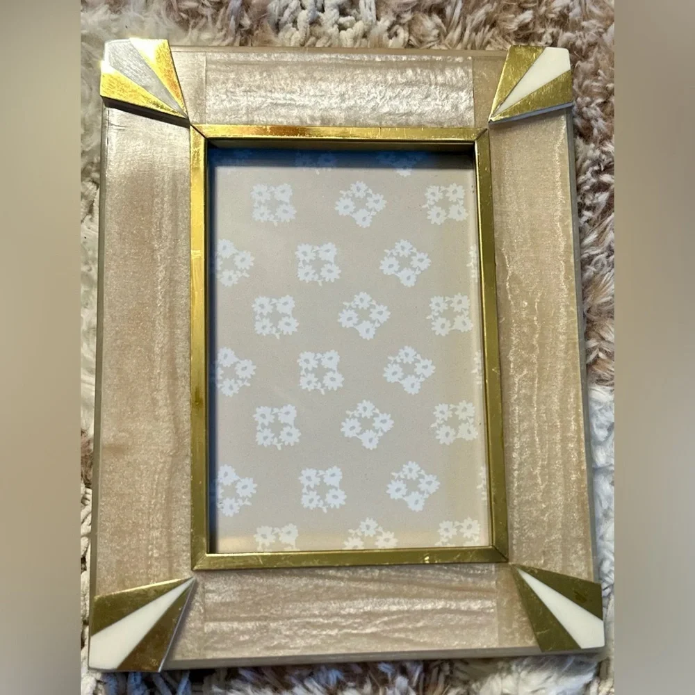 RARE Anthropologie NWT Zelda Frame 4x6
